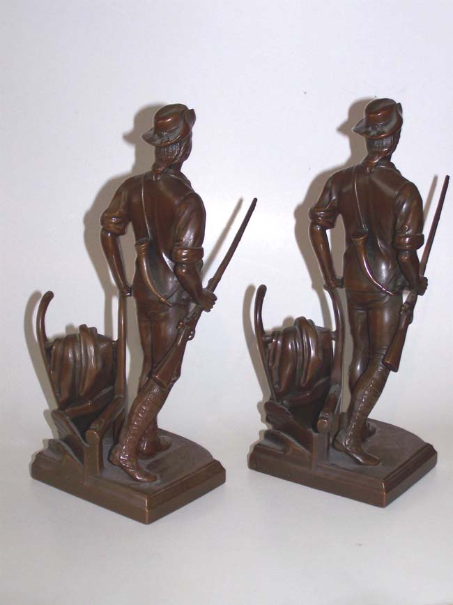 A Fine and Rare Pair of Antique Bookends circa 1930 depicting "The Minutemen of Concord 1775